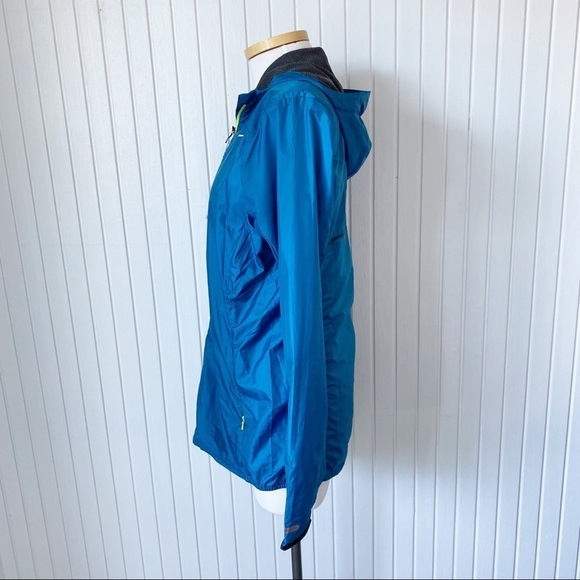NWT Mizuno Blue Sapphire Heat Generating Hooded Jacket Coat Size XL - Picture 7 of 15